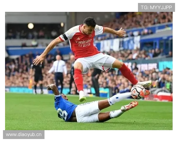 特罗萨德对阵曼城的关键表现解析