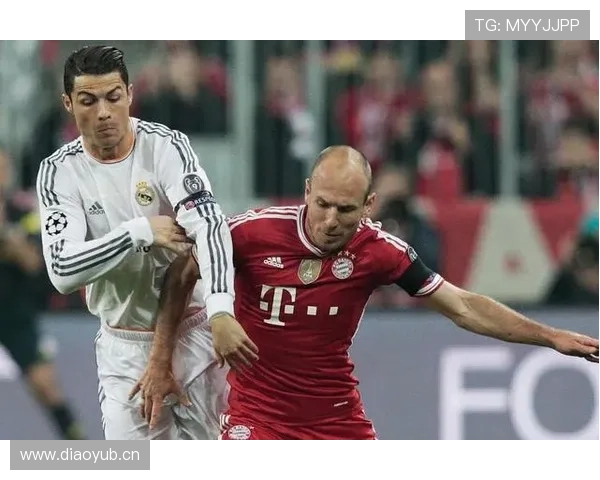 C罗与罗本：边锋突破能力对比，差距体现在哪些维度？